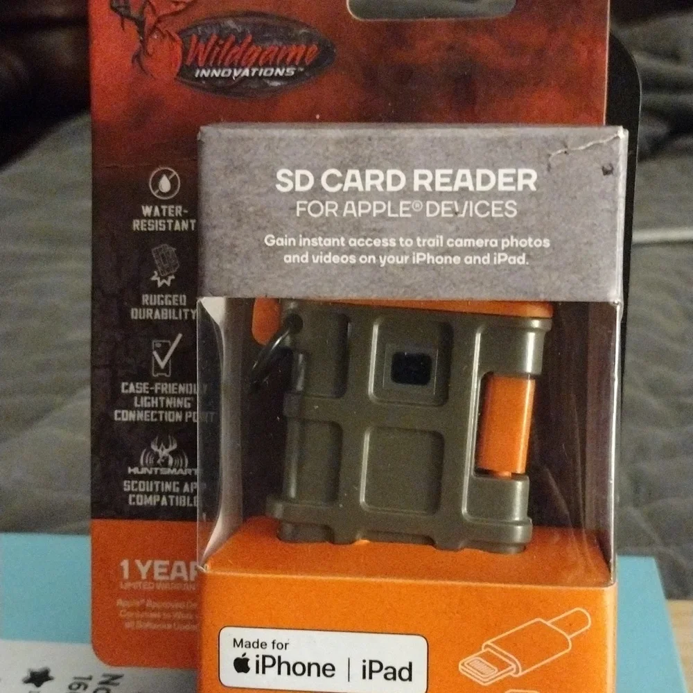 SD card reader for iPhone, ipad for use on trail cameras.